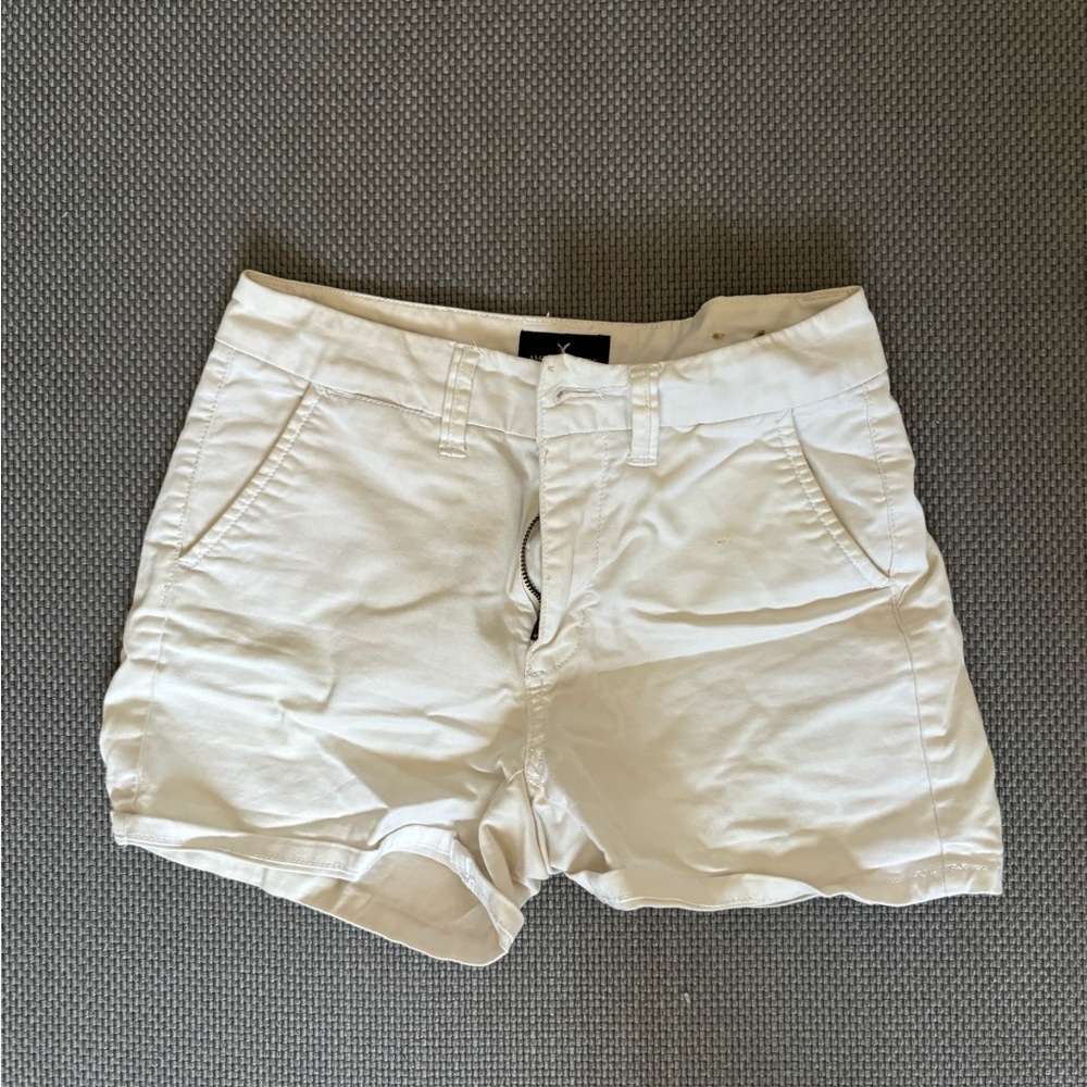 American eagle white shorts